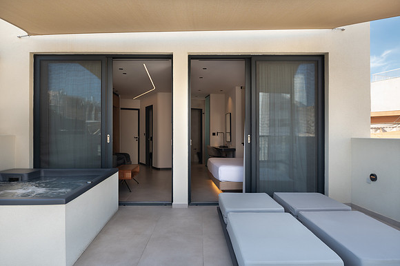 Nema Hotel & Suites_Deluxe Suite (18)