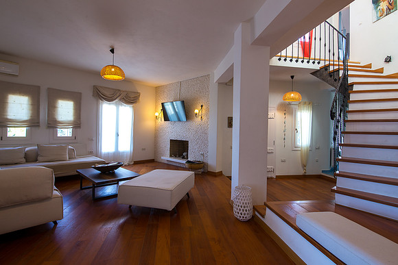 Villa Pavlo.Mesaria Livingroom 4-2918