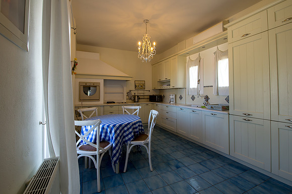 Villa Pavlo.Mesaria Küche-2932