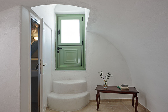 ayoba-santorini6502